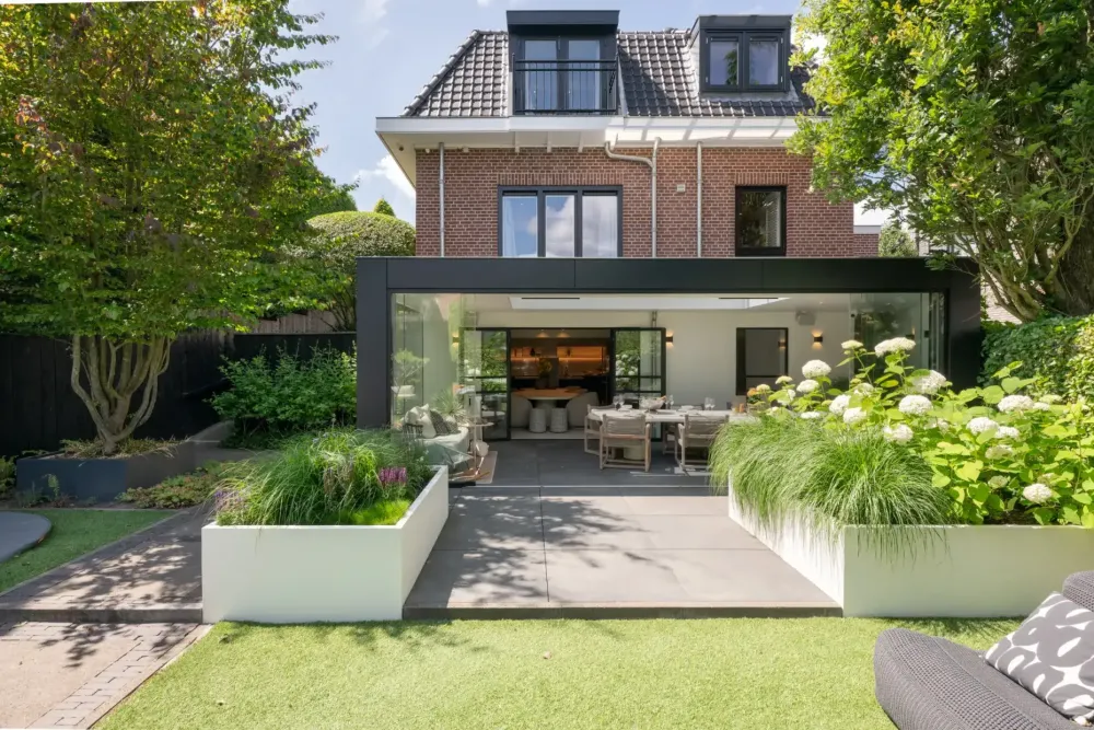 Verda Hoveniers Verda Hoveniers