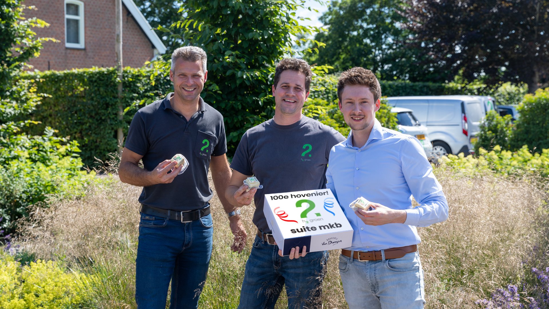 <p>In 2016 kregen we onze eerste hoveniersklant en sindsdien zijn we sterk gegroeid in deze branche.</p>

<p>H2groen uit Zeeland is onze 100e hoveniersklant, lees hier het artikel met H2groen:</p>

<p><a href="https://www.become-it.nl/actueel/met-suite-mkb-zet-h2groen-de-volgende-stap/62/">https://www.become-it.nl/actueel/met-suite-mkb-zet-h2groen-de-volgende-stap/62/</a></p>