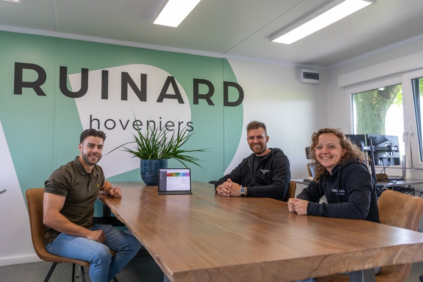 l-988-20178089-FHD l-988-20178089-FHD